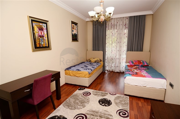 Apartment 3+1 möbliert, in einem Komplex in der ersten Zeile