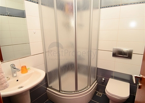 Apartment 3+1 möbliert, in einem Komplex in der ersten Zeile