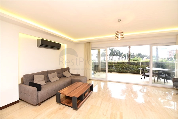 Maisonette mit Zugang zum Garten in einem Luxus-Komplex