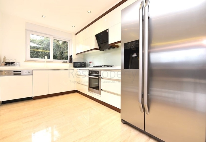 Maisonette mit Zugang zum Garten in einem Luxus-Komplex