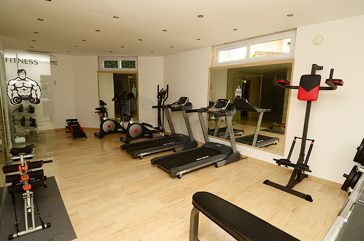 Maisonette mit Zugang zum Garten in einem Luxus-Komplex