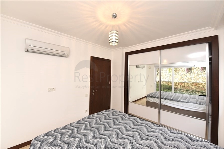 Maisonette mit Zugang zum Garten in einem Luxus-Komplex