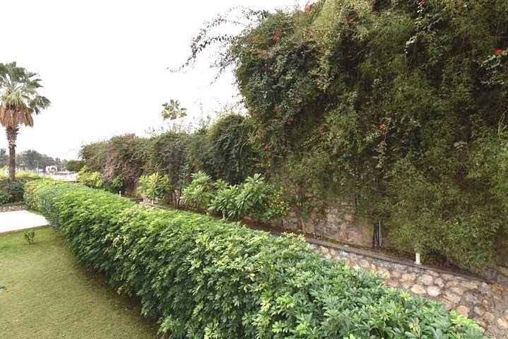 Maisonette mit Zugang zum Garten in einem Luxus-Komplex