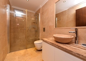 Maisonette mit Zugang zum Garten in einem Luxus-Komplex