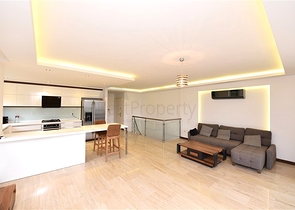 Maisonette mit Zugang zum Garten in einem Luxus-Komplex