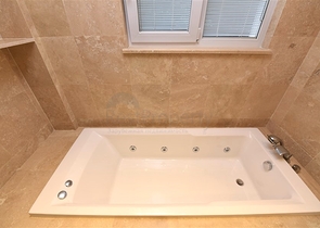 Maisonette mit Zugang zum Garten in einem Luxus-Komplex