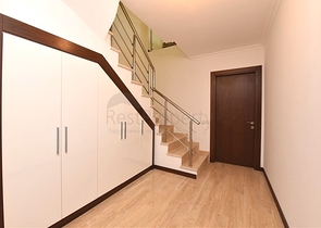 Maisonette mit Zugang zum Garten in einem Luxus-Komplex