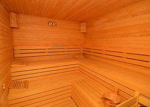 Maisonette mit Zugang zum Garten in einem Luxus-Komplex