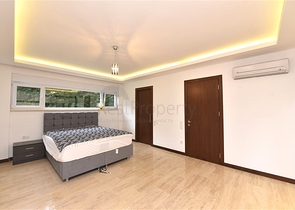 Maisonette mit Zugang zum Garten in einem Luxus-Komplex