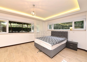 Maisonette mit Zugang zum Garten in einem Luxus-Komplex