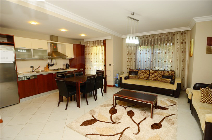 Wohnung zu vermieten im Zentrum von Alanya in der ersten Zeile