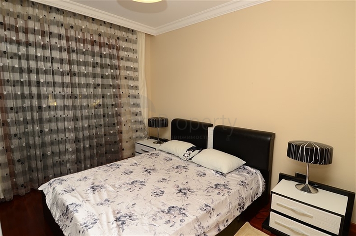 2+1 Apartment mit Zugang zum Garten zu vermieten