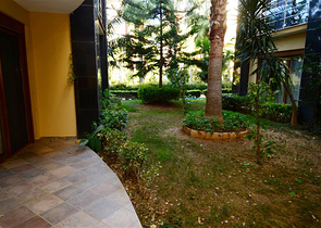 2+1 Apartment mit Zugang zum Garten zu vermieten