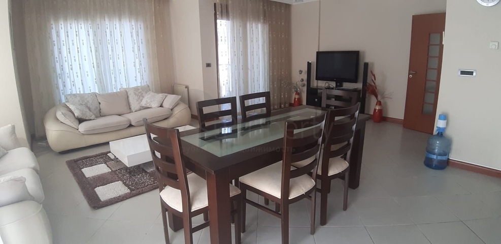 Wohnungen in erster Linie zu vermieten