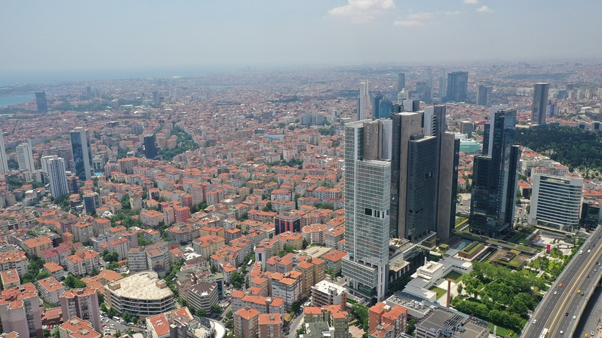 Ein einzigartiger Wolkenkratzer im Herzen von Istanbul, im Stadtteil Shishli