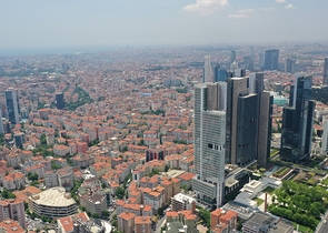 Ein einzigartiger Wolkenkratzer im Herzen von Istanbul, im Stadtteil Shishli