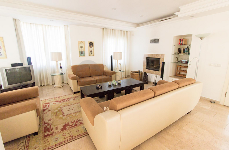 Freistehende möblierte Villa 3+1 in Belek