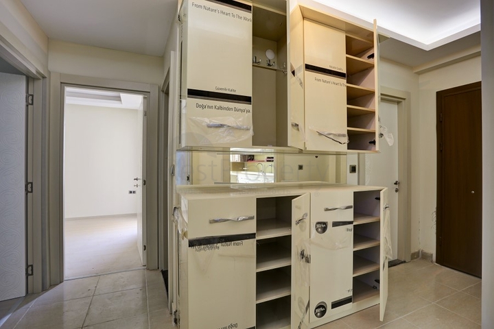 Fertige 2+1 Wohnungen in einem Komplex in der Nähe von Antalya Doshemealty