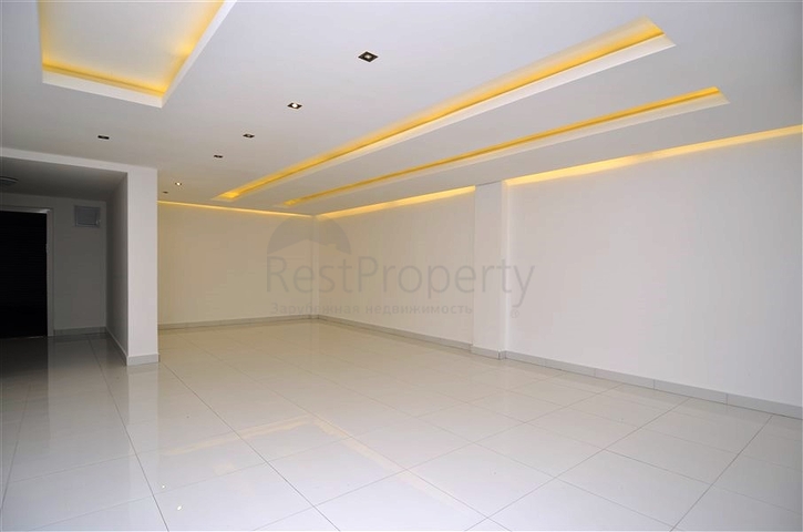 4+2 geschnittene Villa mit Blick auf die historische Festung