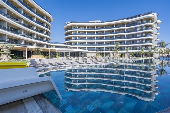 Neue Luxusanlage in der Nähe des Meeres in Kargicak Neue Luxusanlage in der Nähe des Meeres in Kargicak