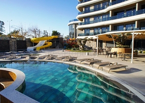 Neue Luxusanlage in der Nähe des Meeres in Kargicak Neue Luxusanlage in der Nähe des Meeres in Kargicak