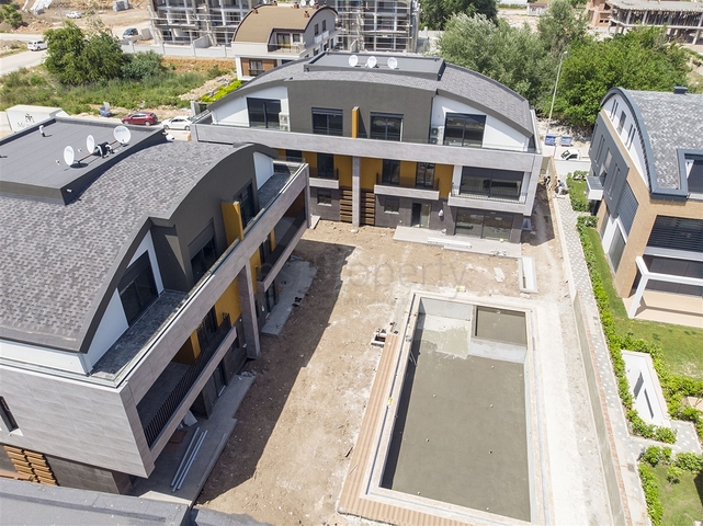 Villen in der Endphase des Baus in Konyaalti 