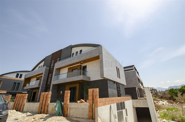 Villen in der Endphase des Baus in Konyaalti 