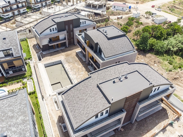 Villen in der Endphase des Baus in Konyaalti 