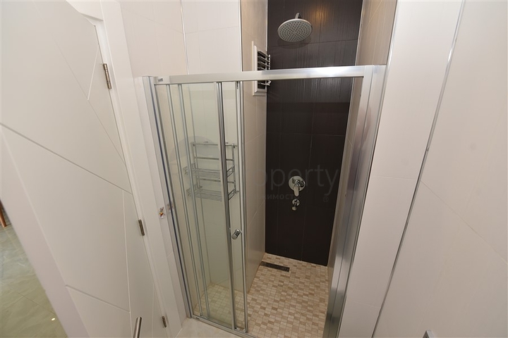 1+1 Wohnung zur Miete in einem gut ausgestatteten Komplex.