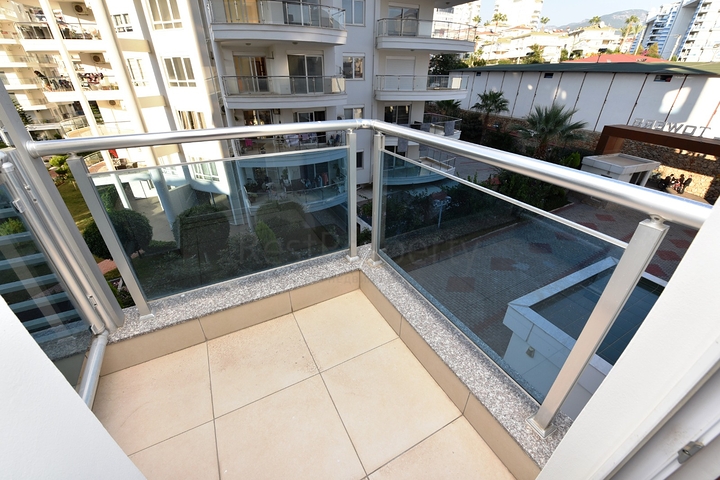 Möblierte Wohnung mit zwei Schlafzimmern zur Miete.