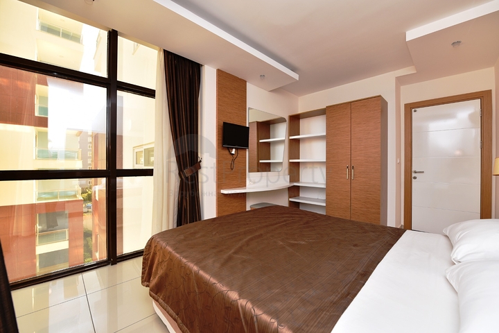 Möblierte Wohnung mit zwei Schlafzimmern zur Miete.