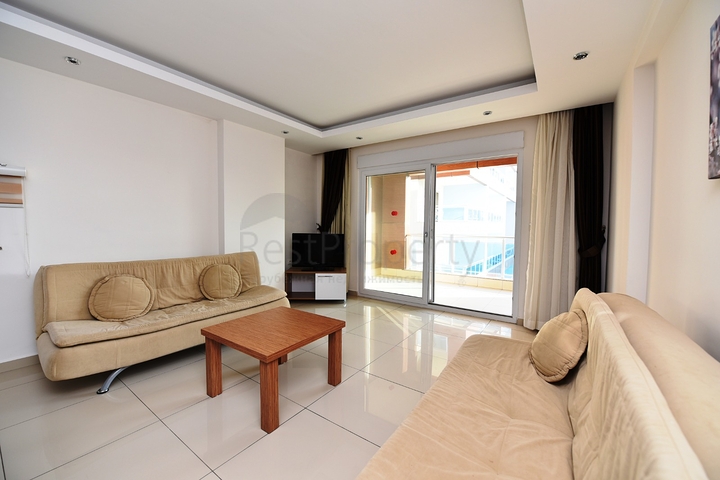 Möblierte Wohnung mit zwei Schlafzimmern zur Miete.