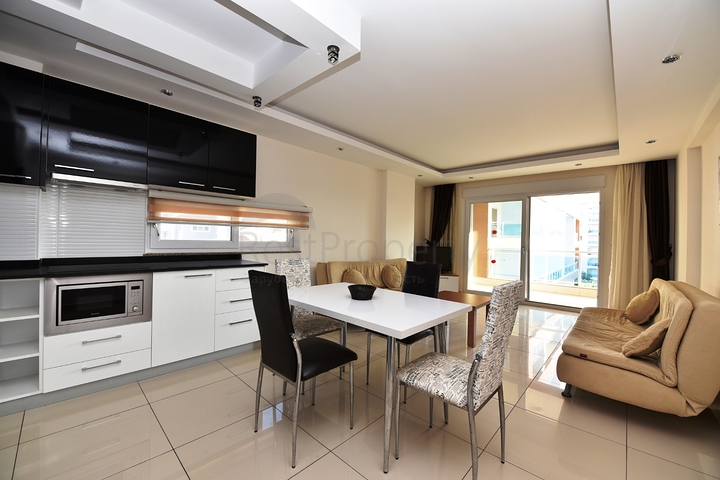 Möblierte Wohnung mit zwei Schlafzimmern zur Miete.