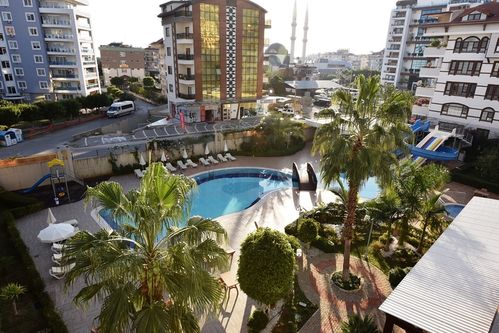 Möblierte Wohnung mit zwei Schlafzimmern zur Miete.