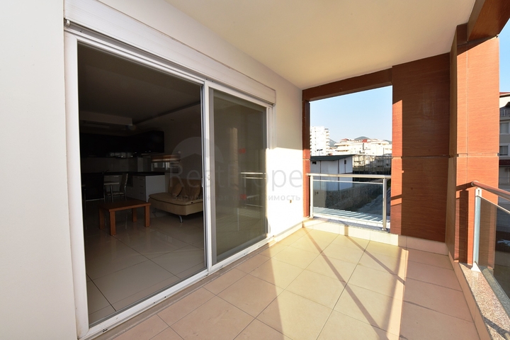 Möblierte Wohnung mit zwei Schlafzimmern zur Miete.