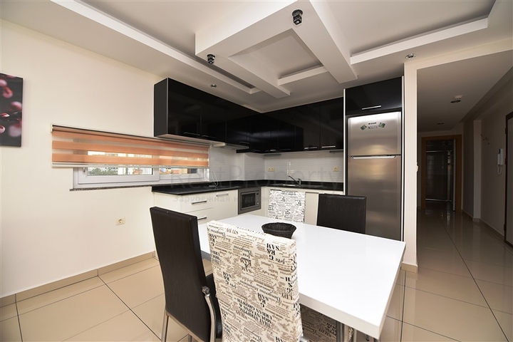 Möblierte Wohnung mit zwei Schlafzimmern zu vermieten