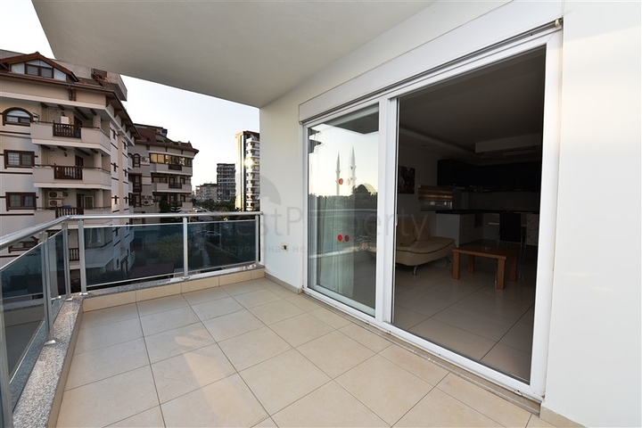 Möblierte Wohnung mit zwei Schlafzimmern zu vermieten