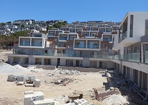 Komplex moderner Villen an der Ägäis in Bodrum