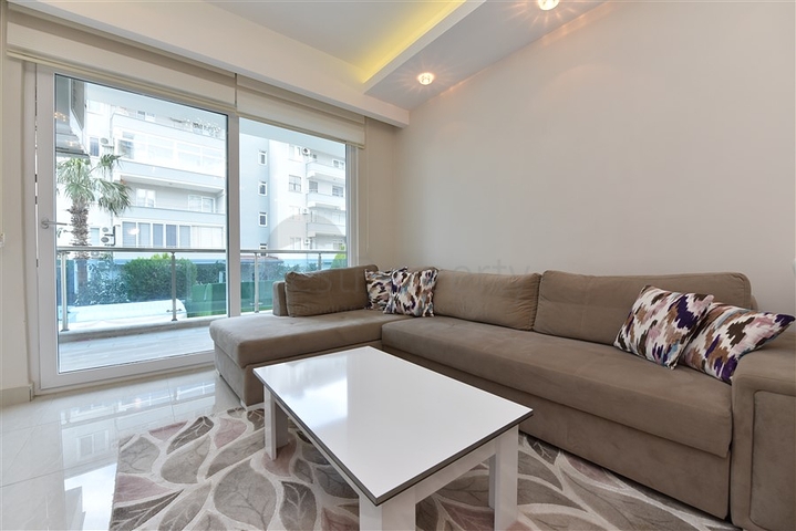 Zweizimmerwohnung in einem Komplex mit Infrastruktur 