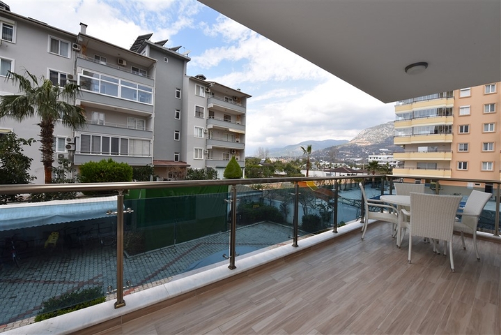 Zweizimmerwohnung in einem Komplex mit Infrastruktur 