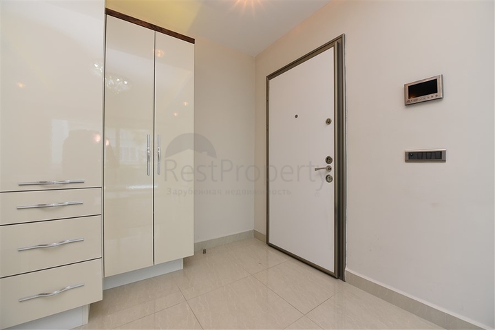 Zweizimmerwohnung in einem Komplex mit Infrastruktur 