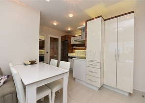 Zweizimmerwohnung in einem Komplex mit Infrastruktur 