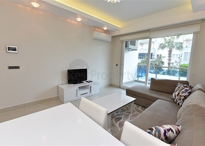 Zweizimmerwohnung in einem Komplex mit Infrastruktur 