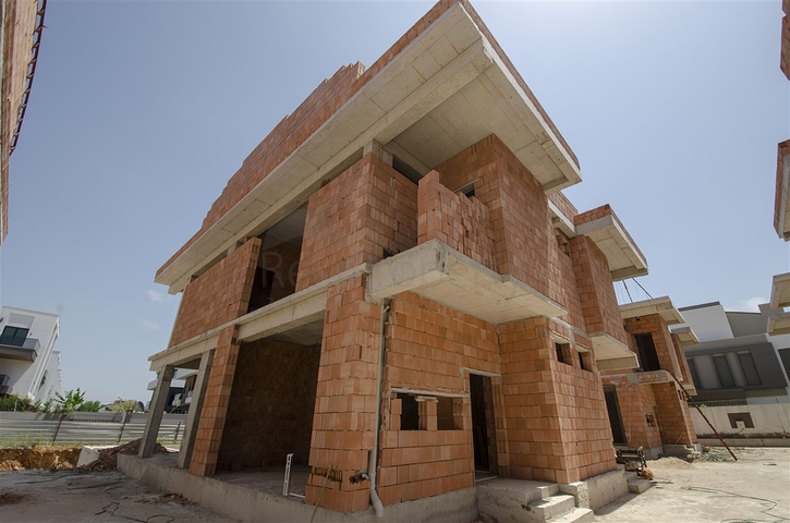 6+1 Luxusvillen in der Stadt Antalya