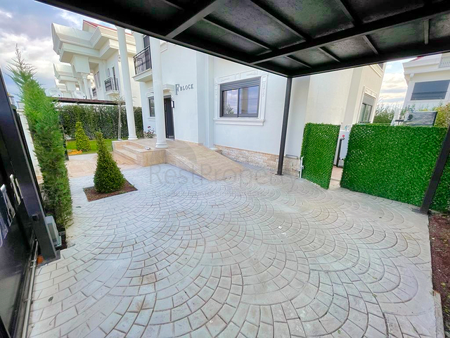 Villen zur Fertigstellung im Zentrum von Belek Villen zur Fertigstellung im Zentrum von Belek