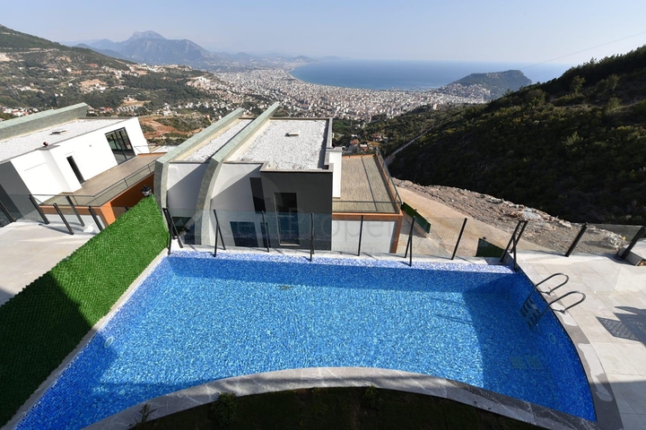 VIP-Level-Villa zur Miete im Zentrum von Alanya