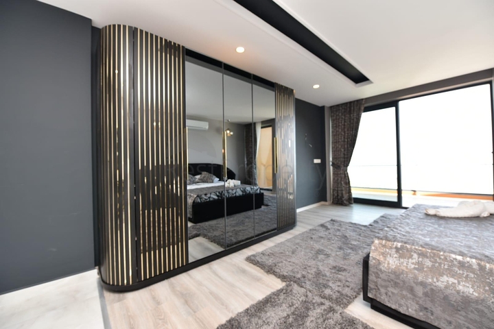 VIP-Level-Villa zur Miete im Zentrum von Alanya