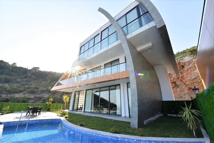 VIP-Level-Villa zur Miete im Zentrum von Alanya