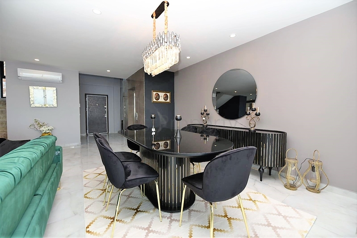 VIP-Level-Villa zur Miete im Zentrum von Alanya