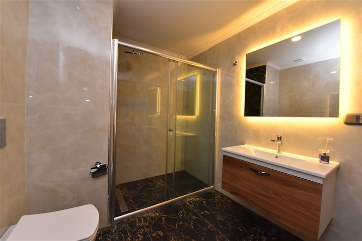 Geräumiges Penthouse an der ersten Küste 